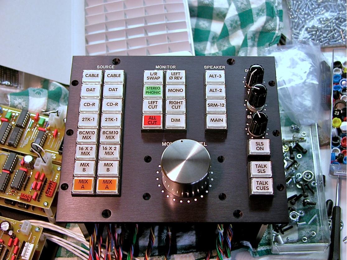 Monbox1a